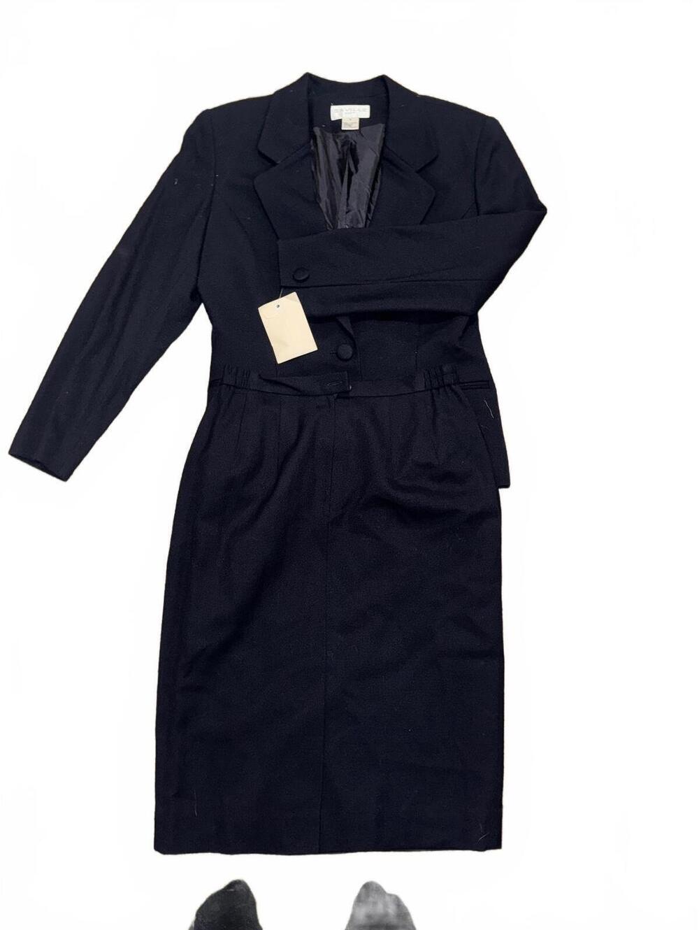 Vintage Boutique Saville Suit Navy 2 Piece Skirt Suit Size 8 New With Tags